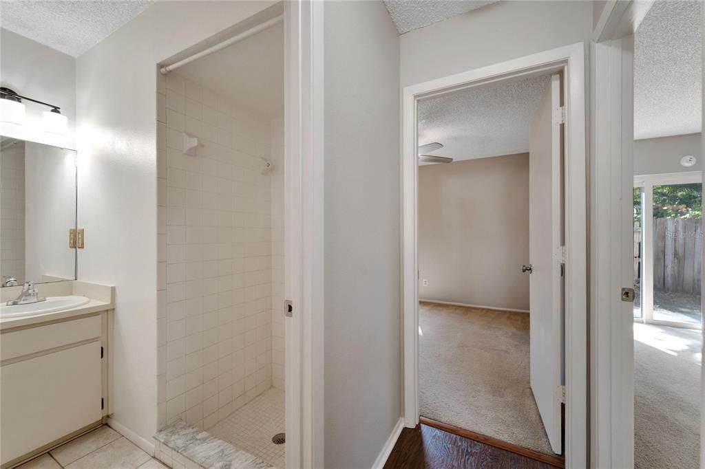待售: $375,000 (3 贝兹, 2 浴室, 1155 平方英尺)