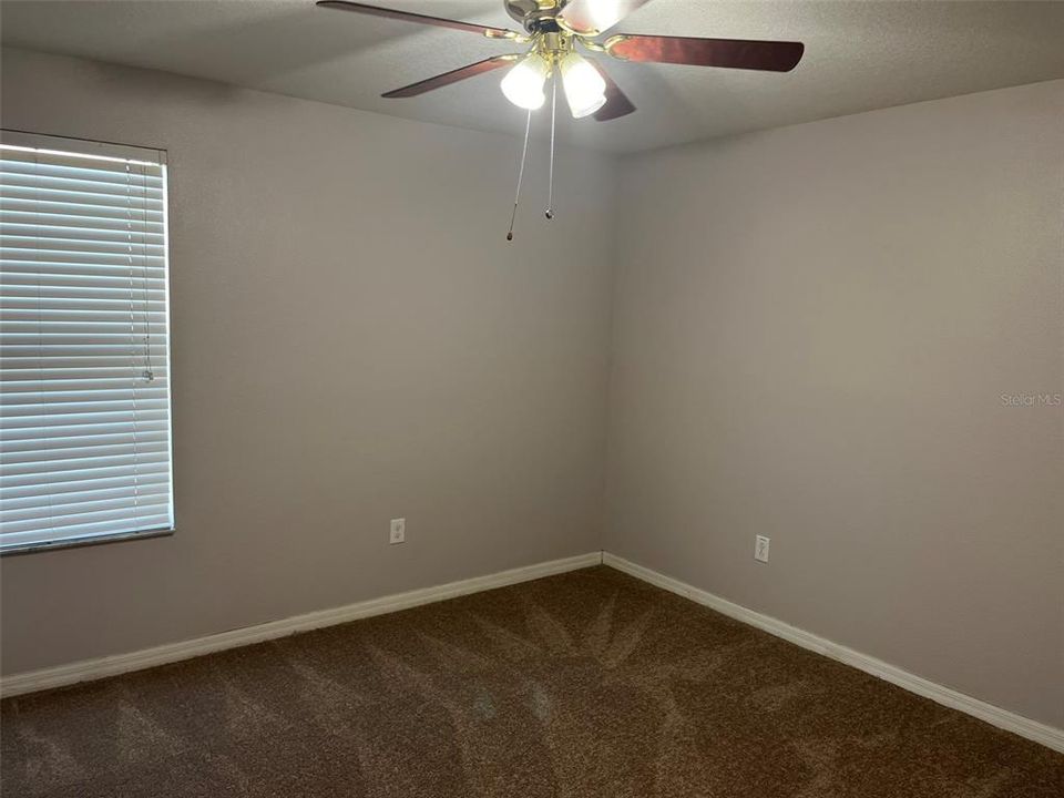For Rent: $2,600 (5 beds, 2 baths, 2617 Square Feet)