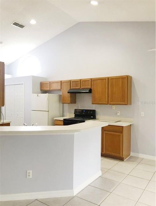 Recently Rented: $2,350 (3 beds, 2 baths, 1595 Square Feet)