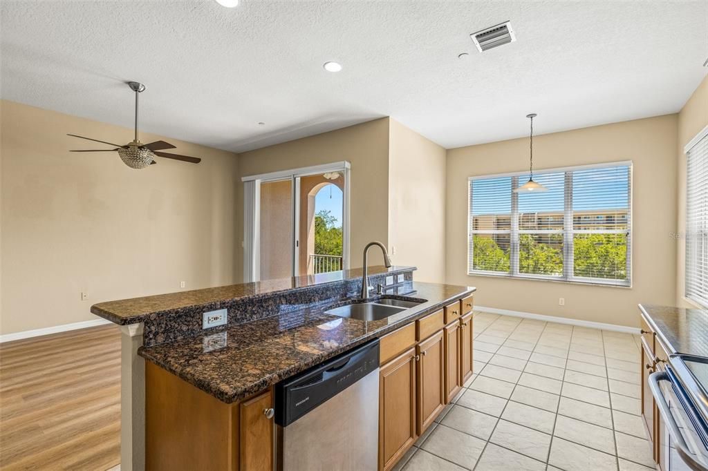Active With Contract: $409,000 (3 beds, 3 baths, 2929 Square Feet)