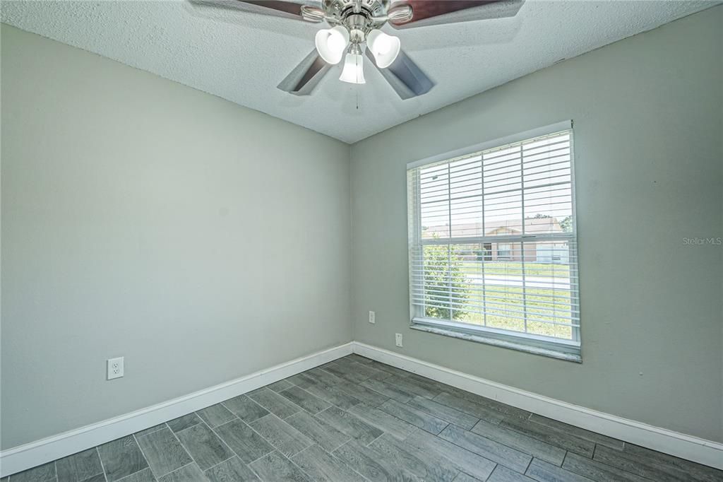 For Sale: $309,900 (3 beds, 2 baths, 1376 Square Feet)