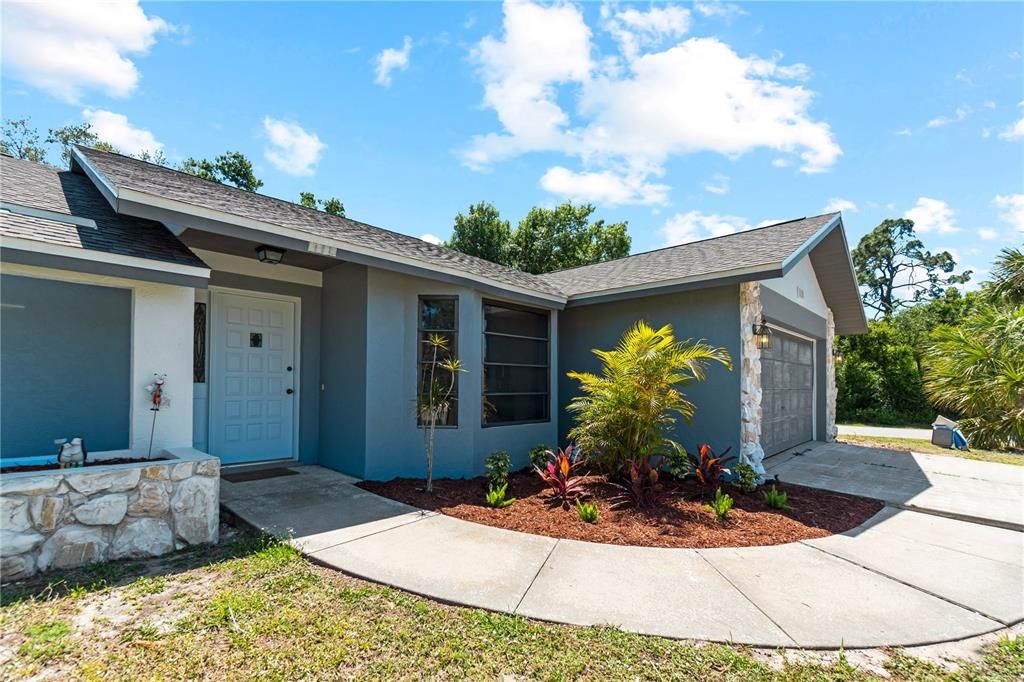 Recently Sold: $325,000 (2 beds, 2 baths, 1532 Square Feet)