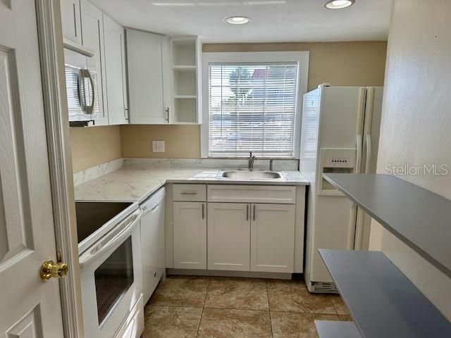 Active With Contract: $150,000 (1 beds, 1 baths, 720 Square Feet)