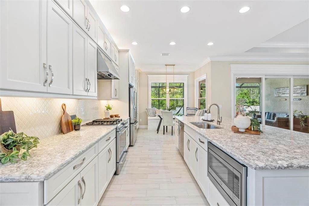 Recently Sold: $1,085,000 (4 beds, 4 baths, 2987 Square Feet)