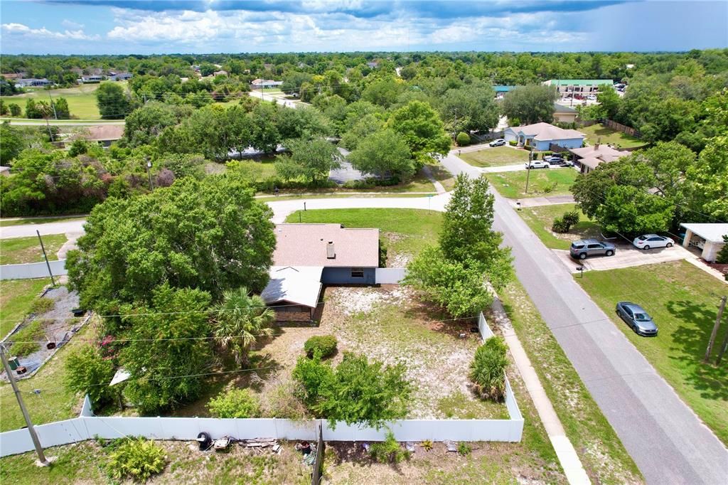 Active With Contract: $275,000 (3 beds, 2 baths, 1737 Square Feet)