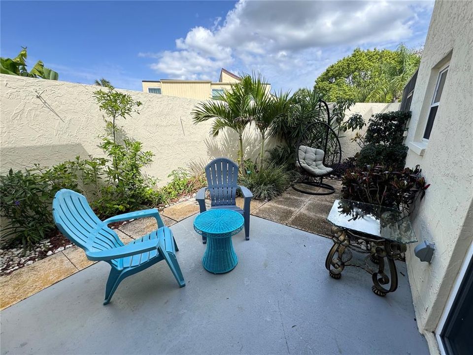 For Sale: $394,000 (4 beds, 2 baths, 1585 Square Feet)