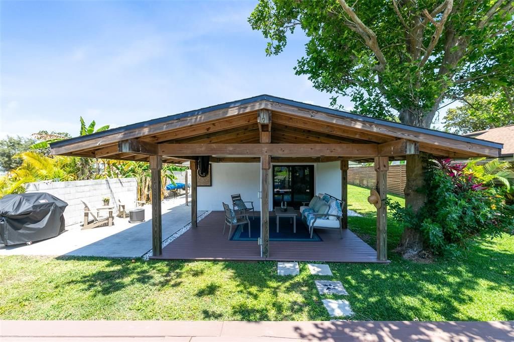 Active With Contract: $799,900 (3 beds, 2 baths, 1765 Square Feet)