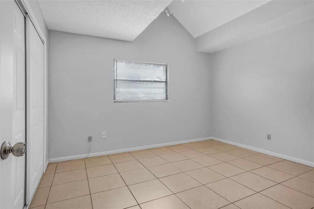 For Rent: $2,300 (4 beds, 2 baths, 2054 Square Feet)