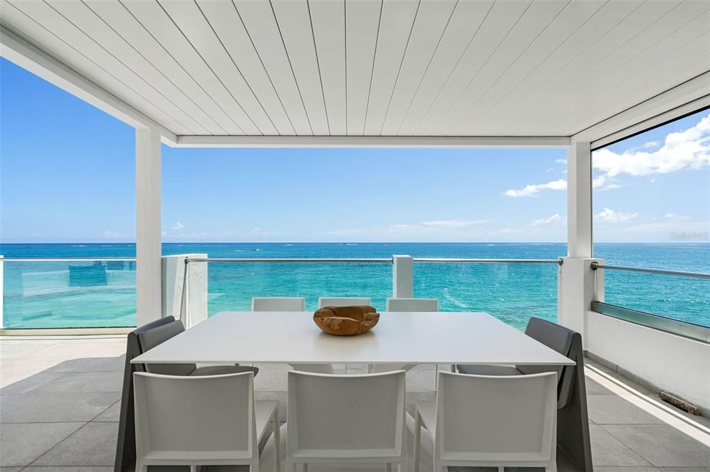 Active With Contract: $3,395,000 (5 beds, 5 baths, 4863 Square Feet)