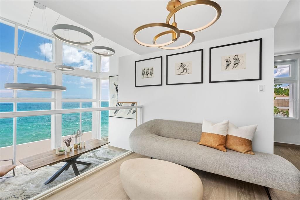 Active With Contract: $3,395,000 (5 beds, 5 baths, 4863 Square Feet)