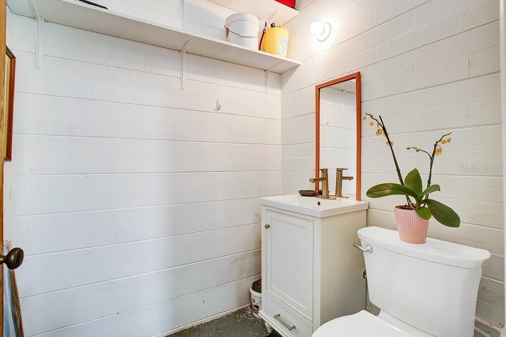 Garage Half Bath