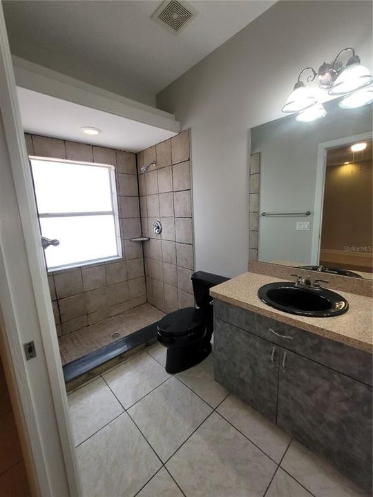 最近租的: $2,050 (3 贝兹, 2 浴室, 1302 平方英尺)