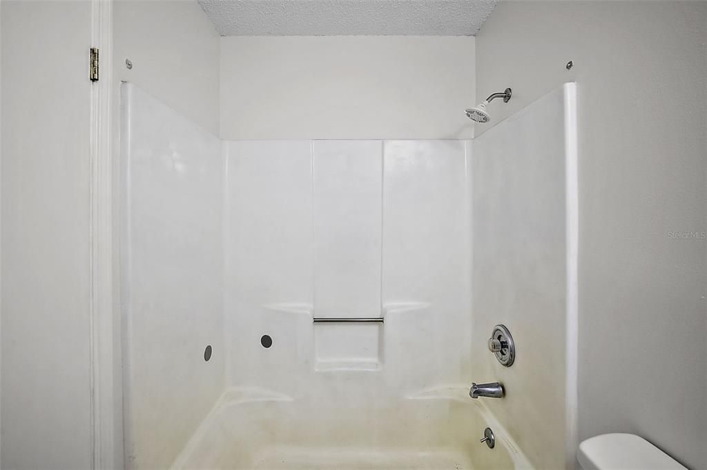 待售: $400,000 (0 贝兹, 0 浴室, 1866 平方英尺)