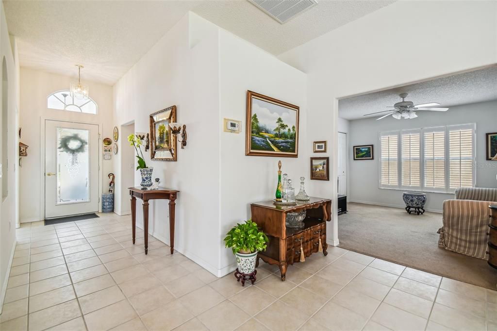 For Sale: $349,000 (3 beds, 2 baths, 1577 Square Feet)
