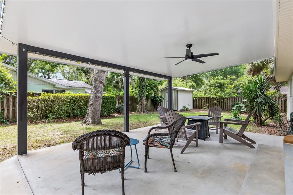 Active With Contract: $340,000 (3 beds, 2 baths, 2072 Square Feet)