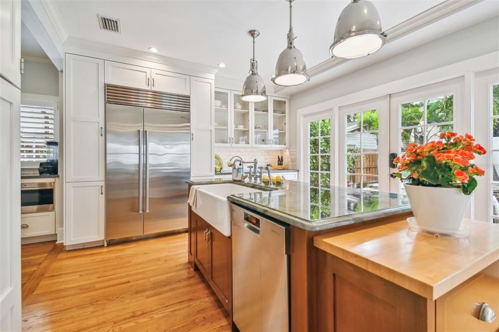 Kitchen island and BOSCH dishwasher