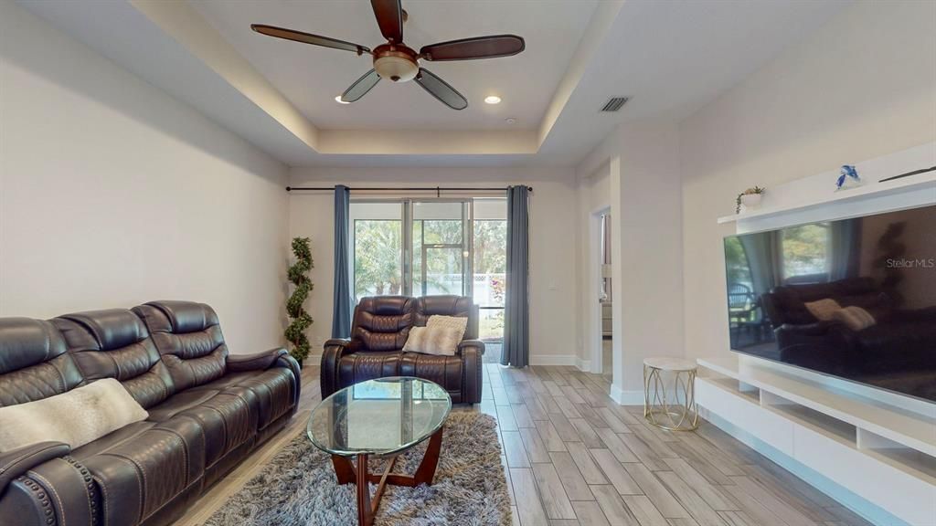 For Sale: $475,000 (3 beds, 2 baths, 2139 Square Feet)