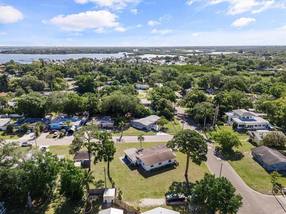 For Sale: $395,500 (3 beds, 2 baths, 1181 Square Feet)