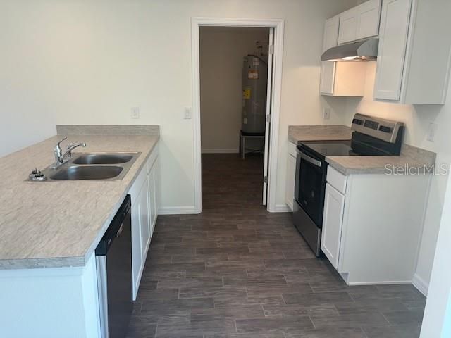 For Sale: $229,990 (2 beds, 1 baths, 1060 Square Feet)