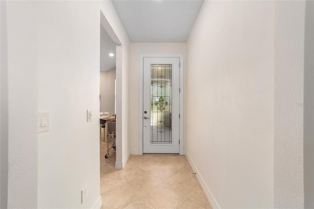 For Sale: $284,800 (2 beds, 2 baths, 1305 Square Feet)
