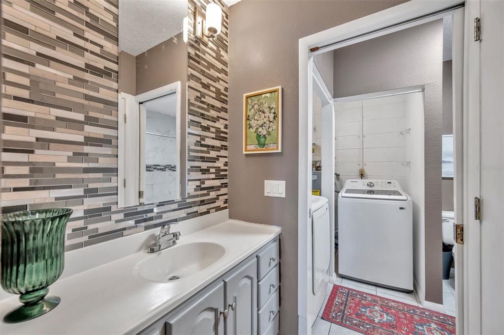 Active With Contract: $354,900 (3 beds, 2 baths, 1175 Square Feet)