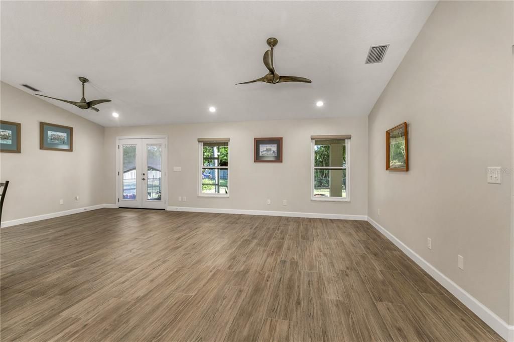 Active With Contract: $575,000 (3 beds, 2 baths, 1772 Square Feet)