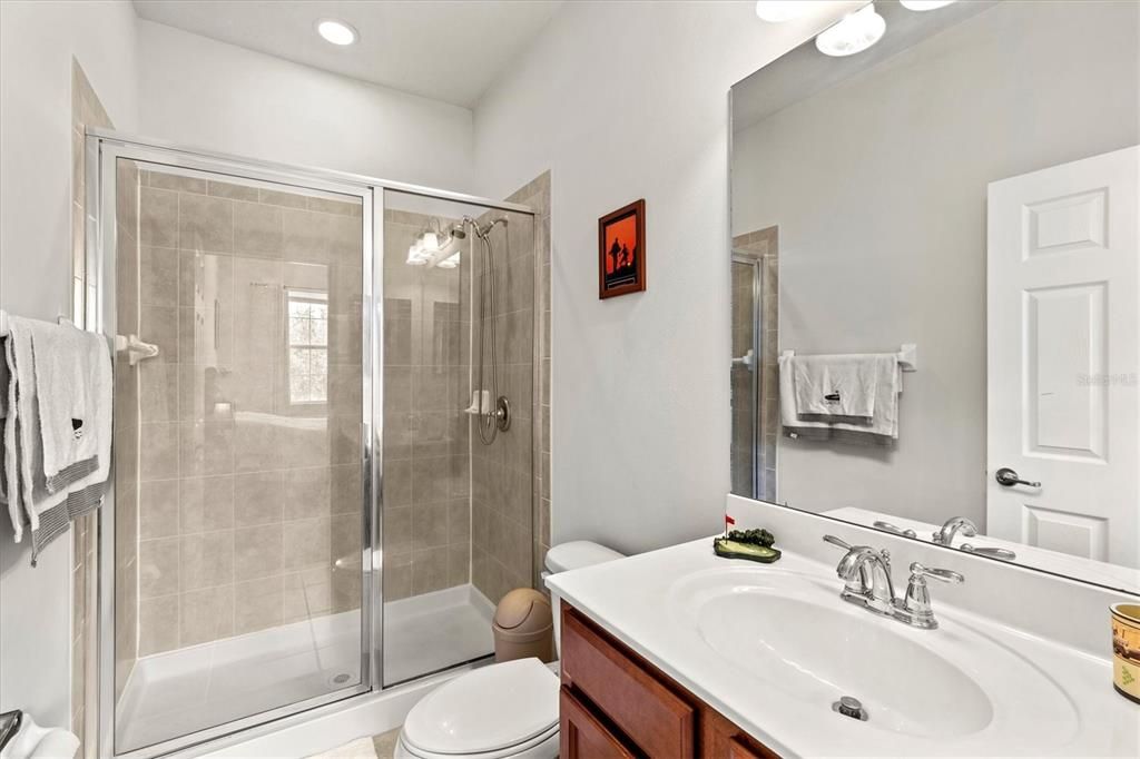 For Sale: $315,000 (2 beds, 2 baths, 1036 Square Feet)