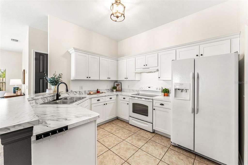 For Sale: $400,000 (4 beds, 2 baths, 1627 Square Feet)