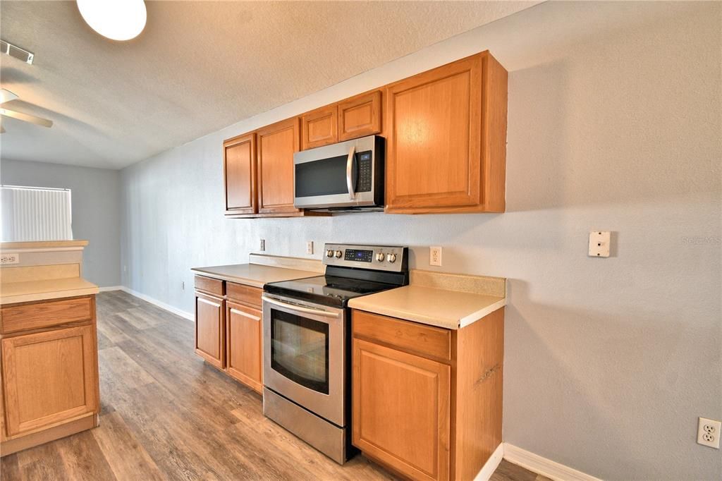 For Rent: $1,850 (3 beds, 2 baths, 1572 Square Feet)