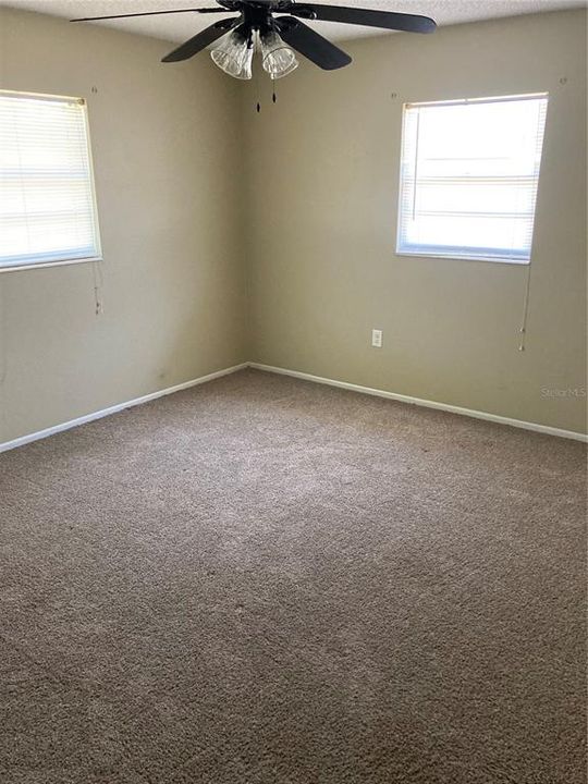 For Rent: $1,550 (2 beds, 1 baths, 756 Square Feet)