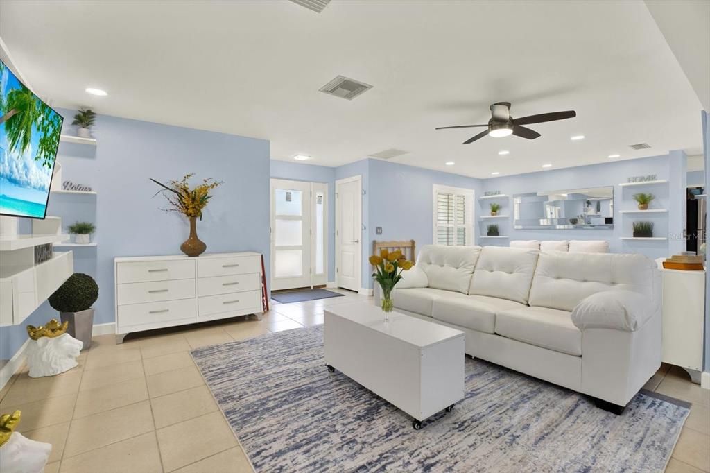 Recently Sold: $599,000 (2 beds, 2 baths, 1507 Square Feet)