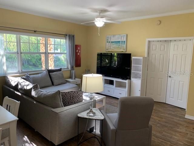 For Rent: $3,000 (2 beds, 2 baths, 1122 Square Feet)