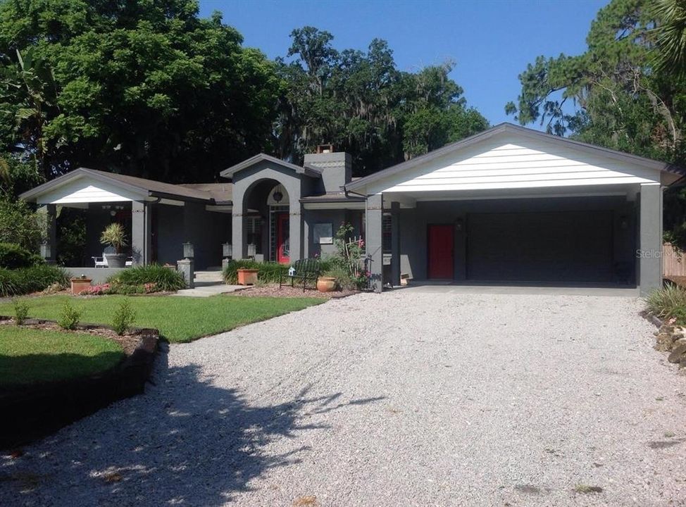 Vendido Recientemente: $875,000 (3 camas, 2 baños, 2138 Pies cuadrados)