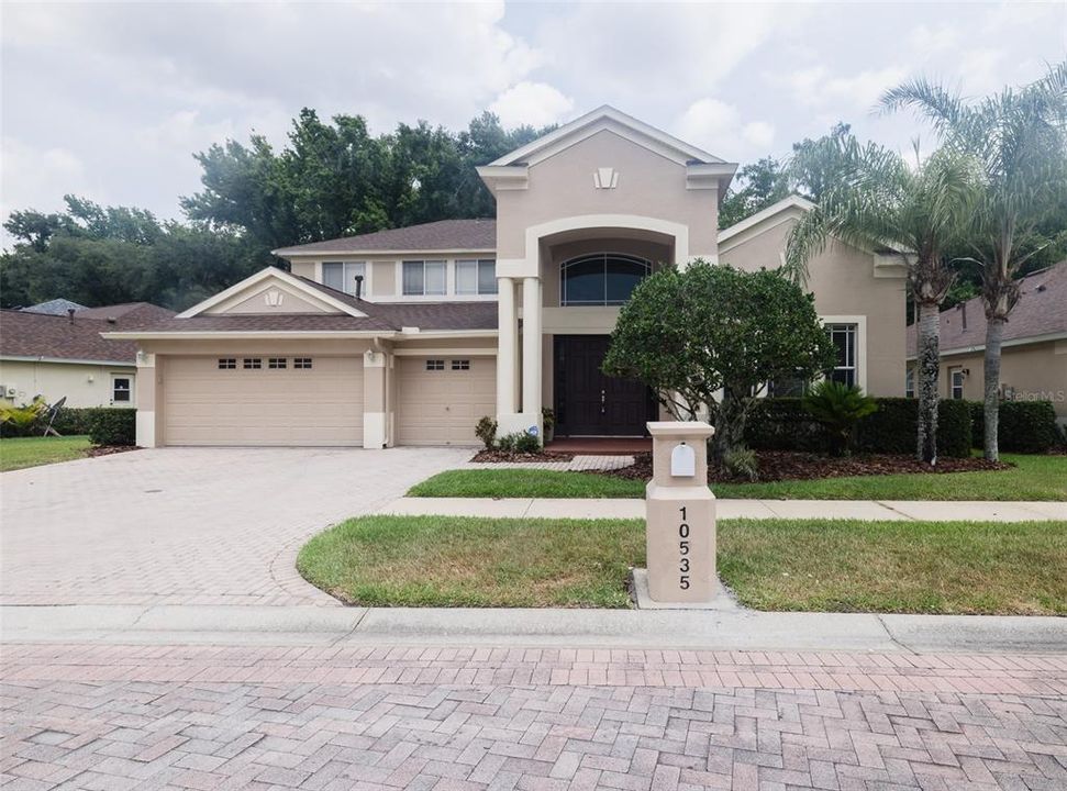 Active With Contract: $3,800 (5 beds, 3 baths, 3415 Square Feet)
