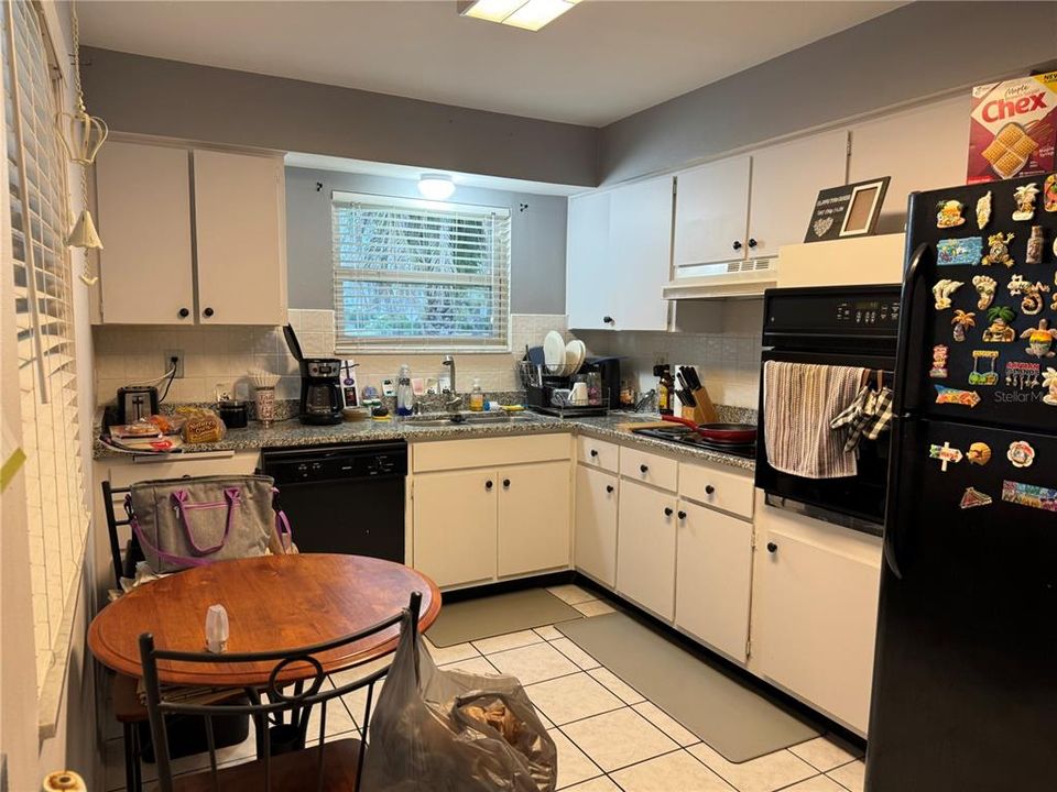 For Sale: $220,000 (2 beds, 2 baths, 1236 Square Feet)
