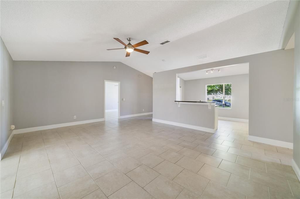 Active With Contract: $369,000 (3 beds, 2 baths, 1436 Square Feet)