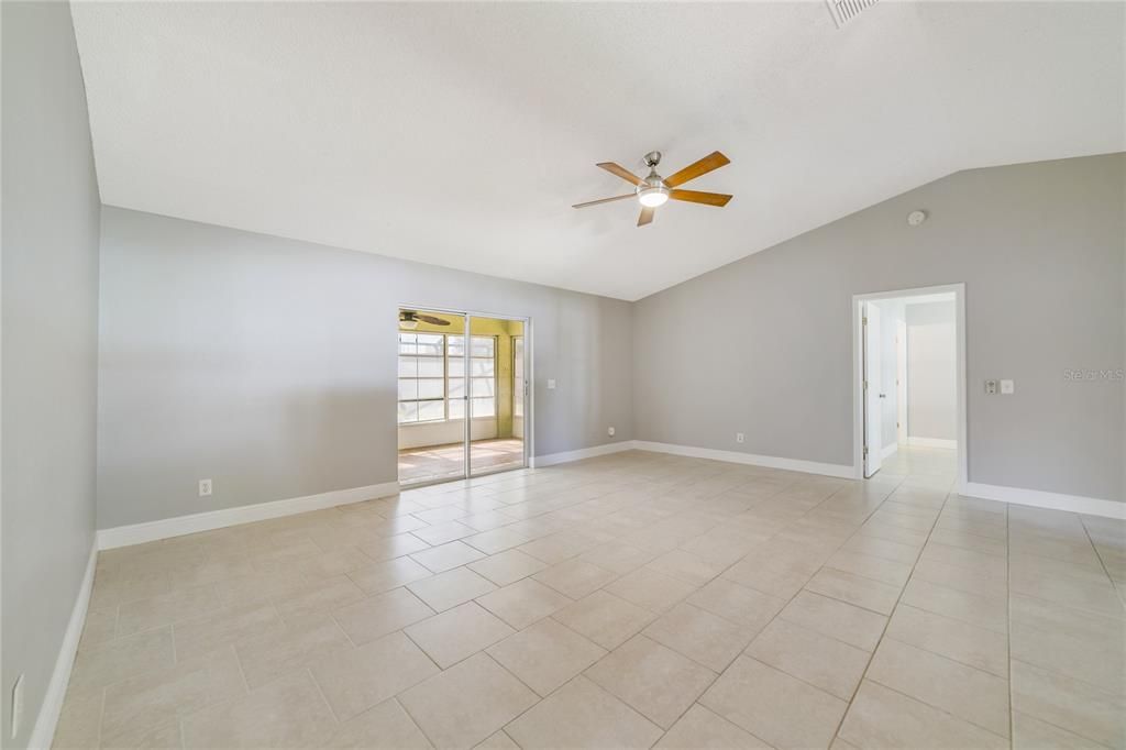 Active With Contract: $369,000 (3 beds, 2 baths, 1436 Square Feet)