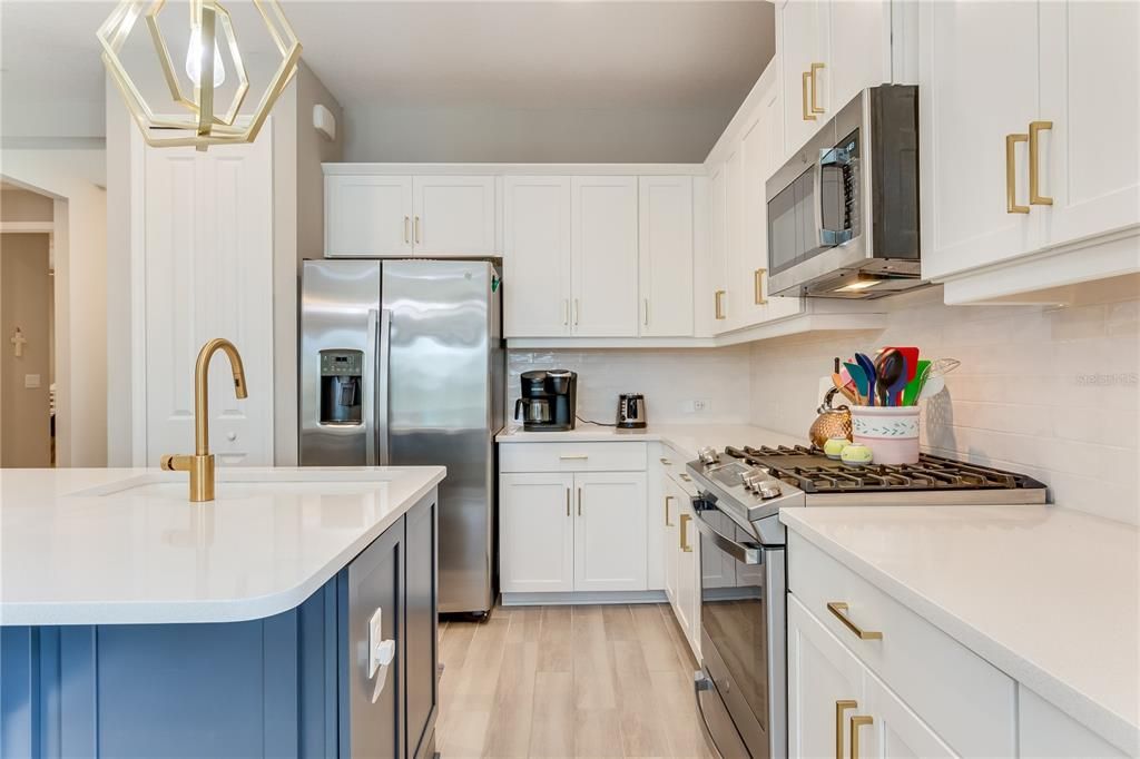 For Sale: $499,900 (2 beds, 2 baths, 1518 Square Feet)