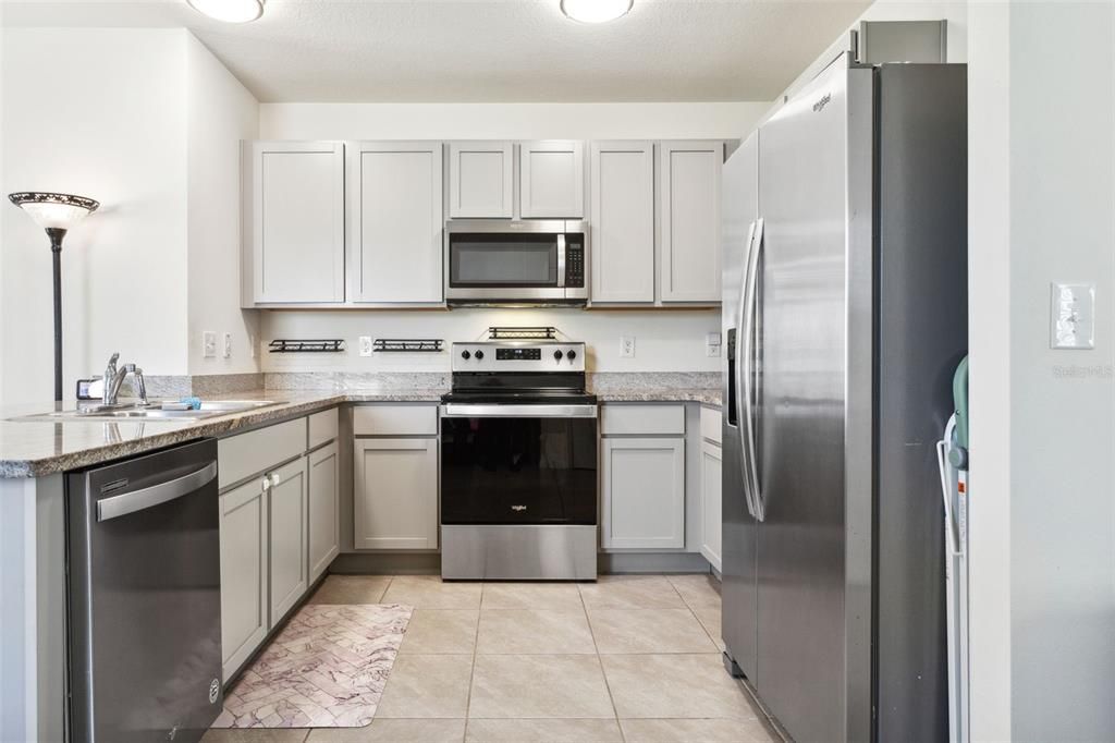 Active With Contract: $415,500 (3 beds, 2 baths, 1516 Square Feet)
