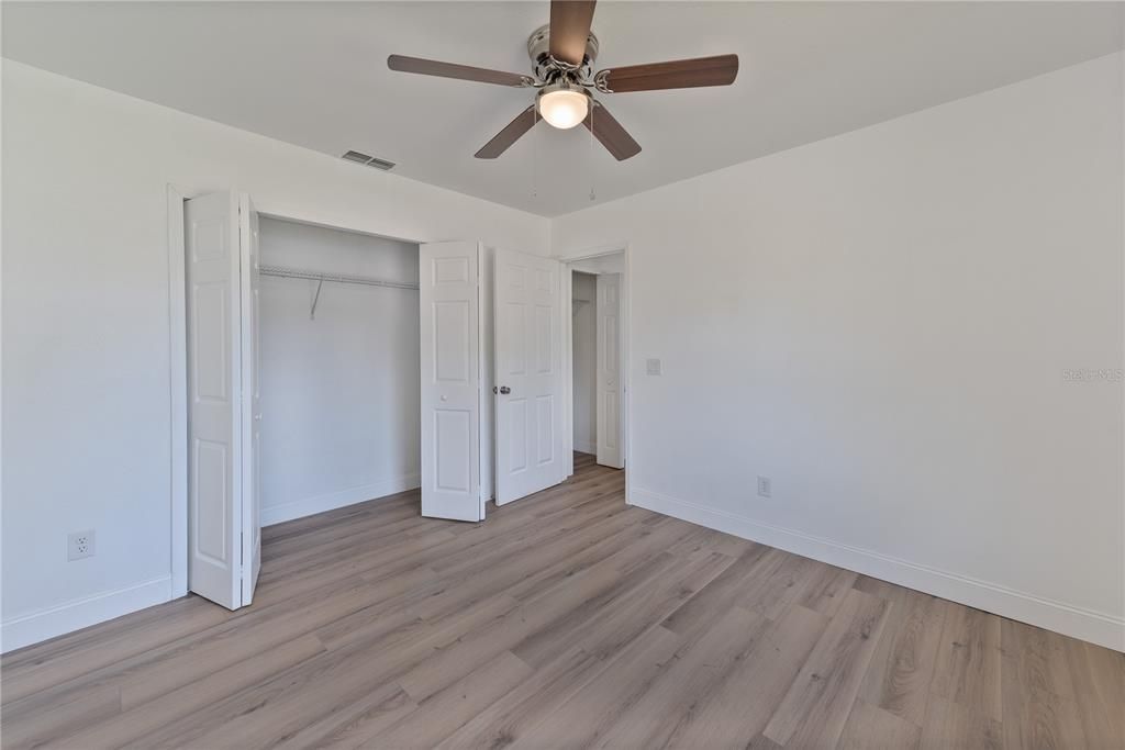 Active With Contract: $350,000 (3 beds, 2 baths, 1190 Square Feet)
