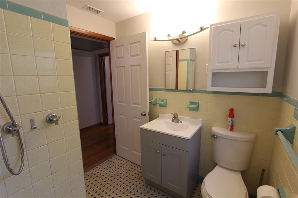 最近租的: $1,825 (2 贝兹, 1 浴室, 1345 平方英尺)