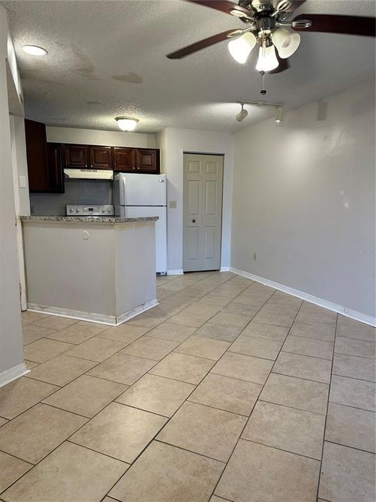 For Sale: $117,500 (1 beds, 1 baths, 526 Square Feet)