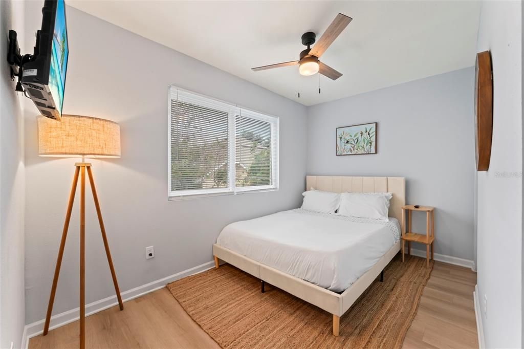 For Sale: $474,000 (3 beds, 2 baths, 1239 Square Feet)