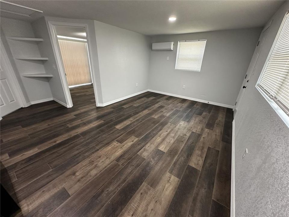 For Rent: $1,150 (1 beds, 1 baths, 600 Square Feet)