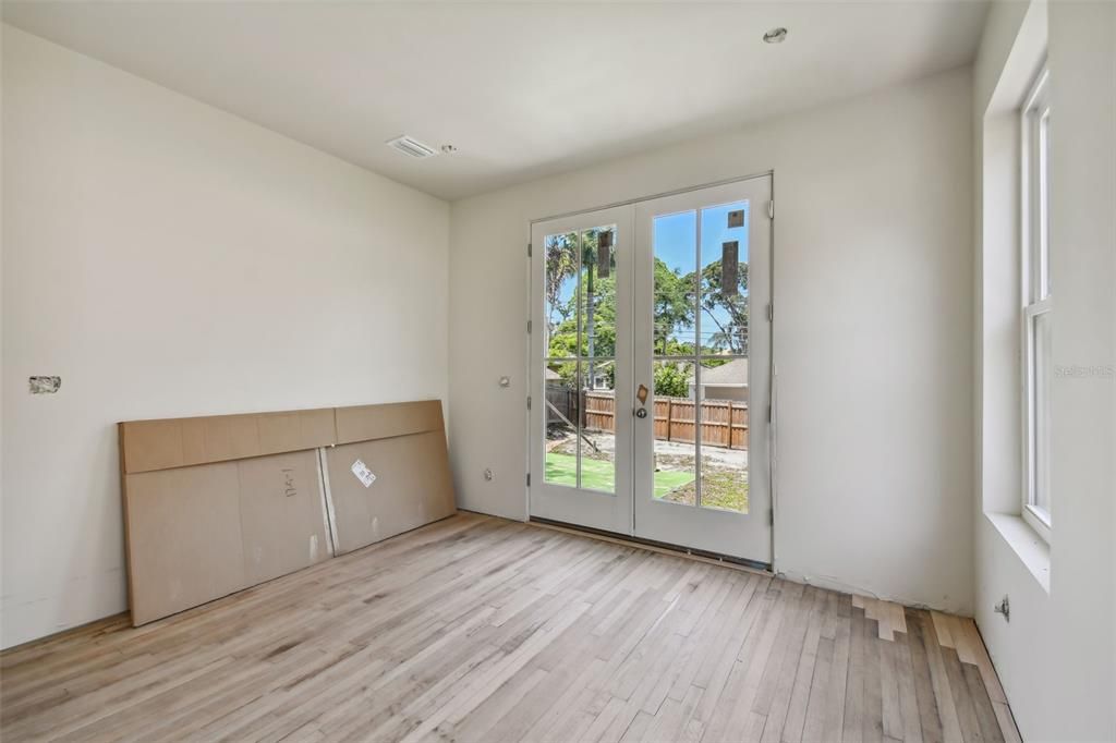 Active With Contract: $975,000 (2 beds, 2 baths, 1632 Square Feet)