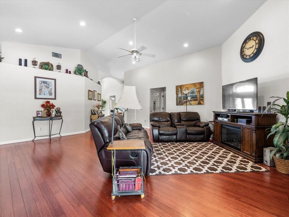 Active With Contract: $599,000 (4 beds, 2 baths, 2104 Square Feet)