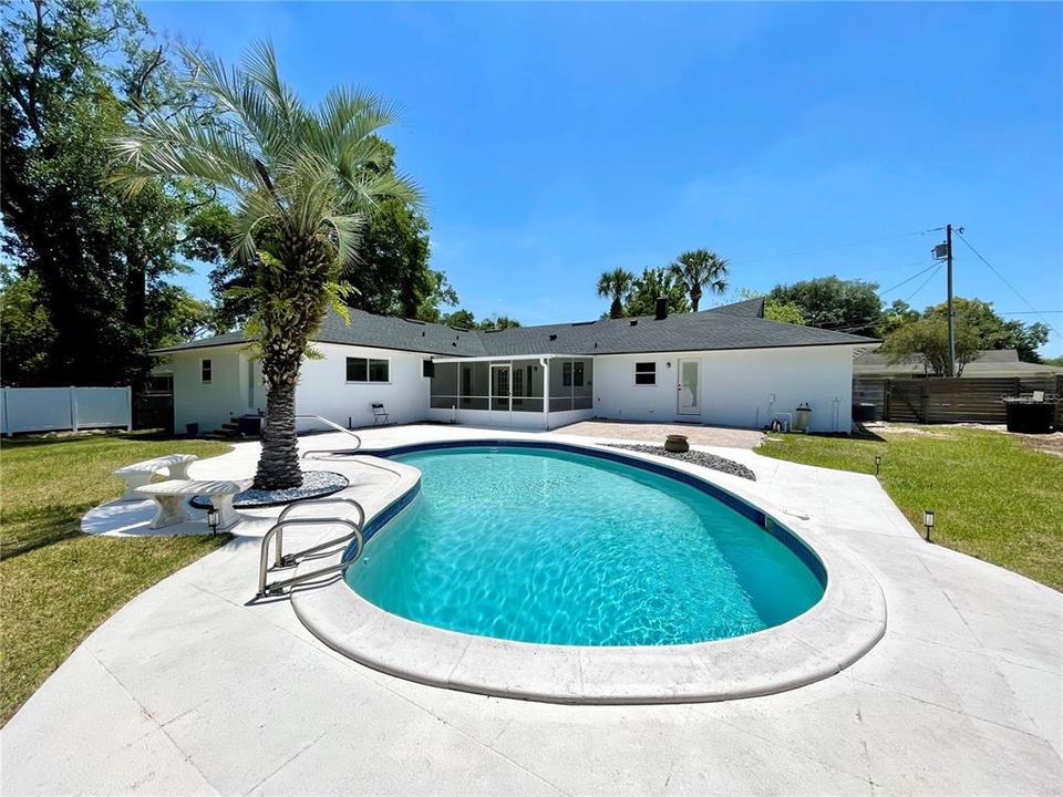 Recently Sold: $525,000 (5 beds, 3 baths, 2361 Square Feet)