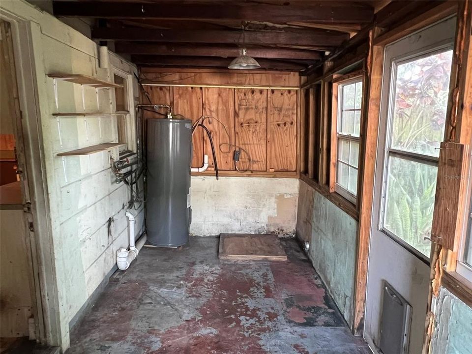 Rear Utility Room