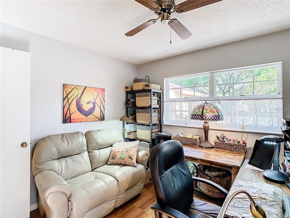 For Sale: $249,500 (3 beds, 2 baths, 1189 Square Feet)