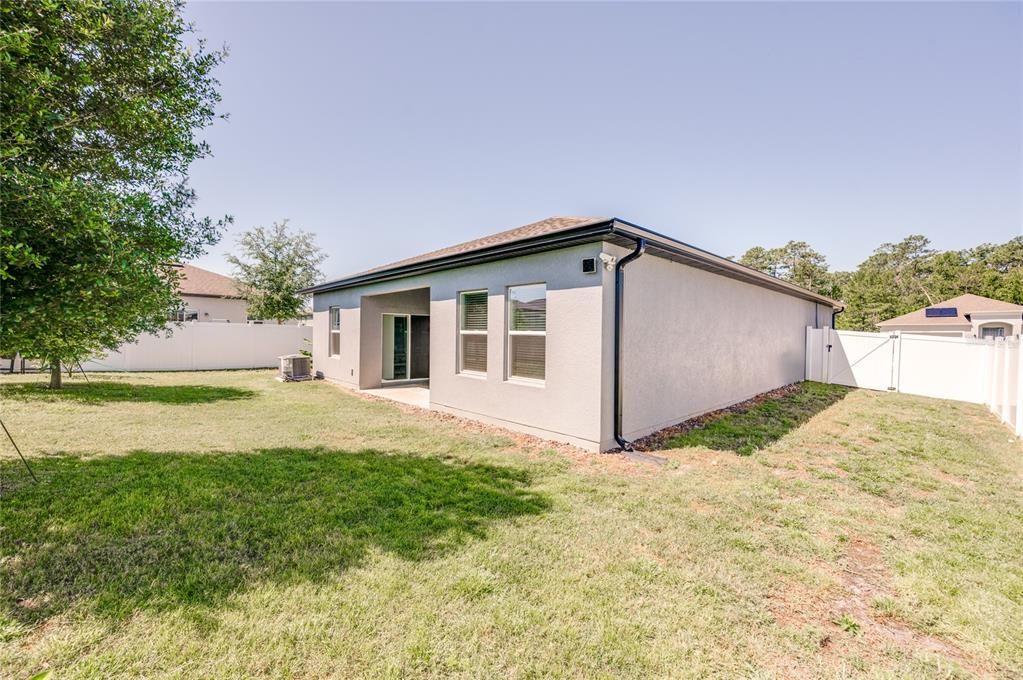 For Sale: $345,000 (3 beds, 2 baths, 1763 Square Feet)